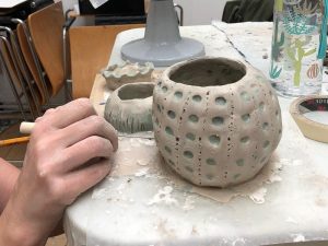Pottery and ceramics: Discover the techniques